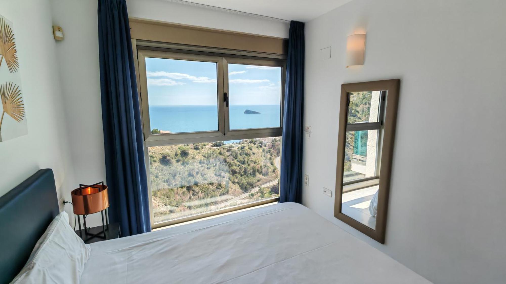 Benidorm High Rise Apartments - Sea Views - Torre Lugano Luaran gambar