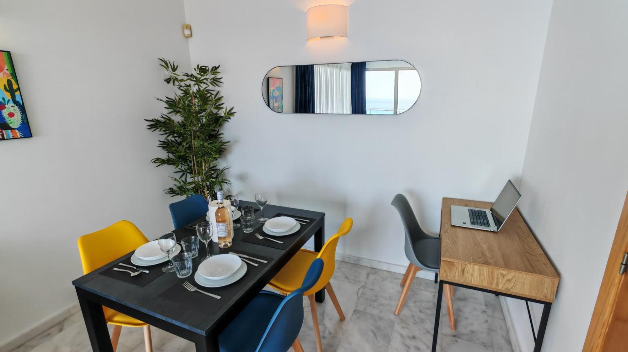 Benidorm High Rise Apartments - Sea Views - Torre Lugano Luaran gambar
